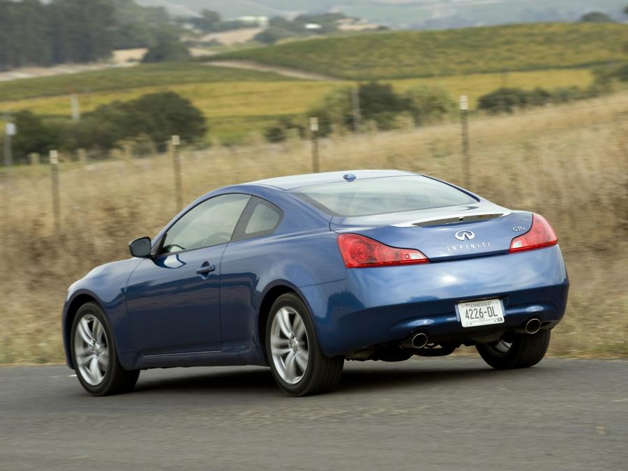  Infiniti G37x Coupe 2008 года  (фото 8 из 13)